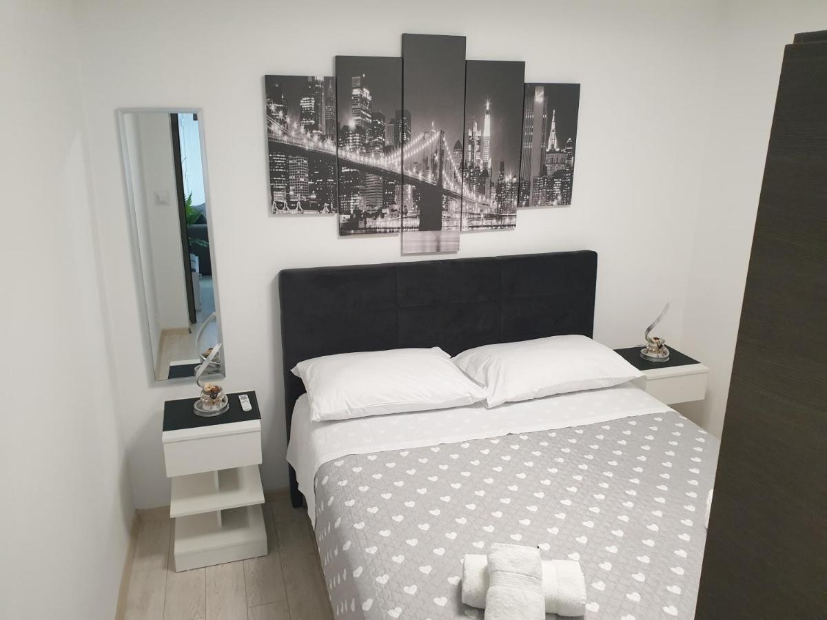 Apartment Ema 扎达尔 外观 照片